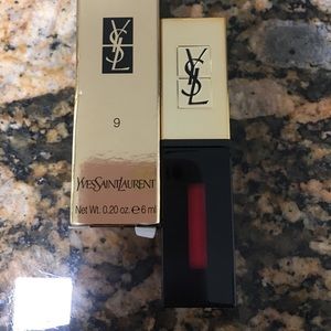 Yves Saint Laurent Vernis A Levres Shade 9